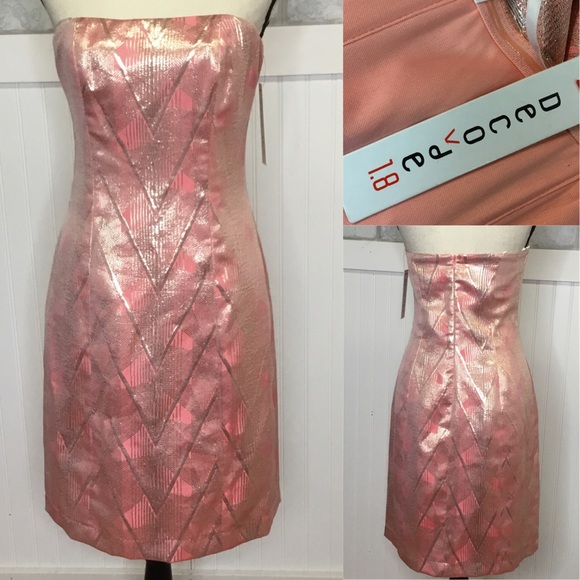 Dresses & Skirts - Nwts metallic strapless party Dress